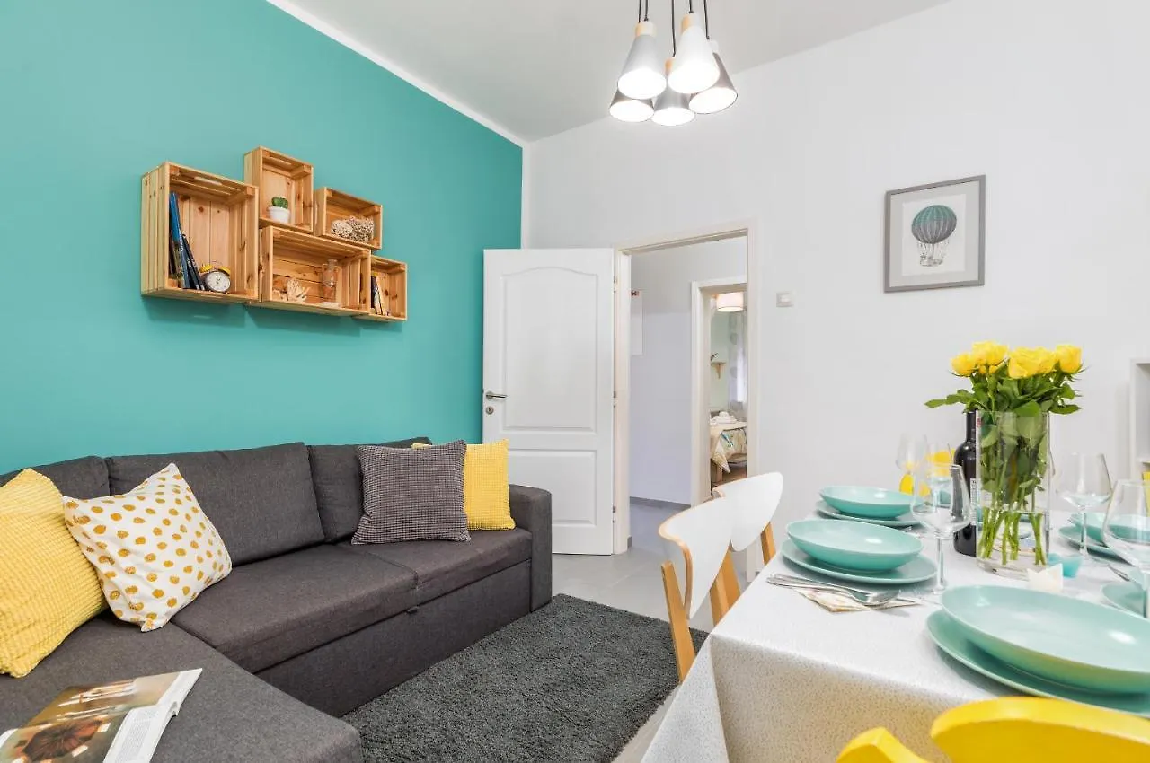 Lovely House With Garden Near City Centre Pula
